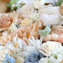 Boîte à fleurs de mariage Roses bleues et blanches