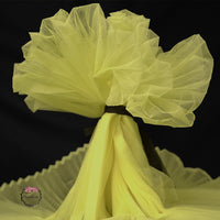 Bouquet de tissu plissé jaune vif et accrocheur