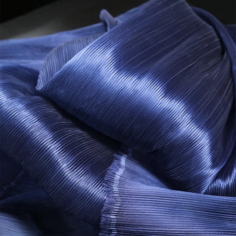 Tissu de style de robe de mariée à texture plissée brillante bleu marine