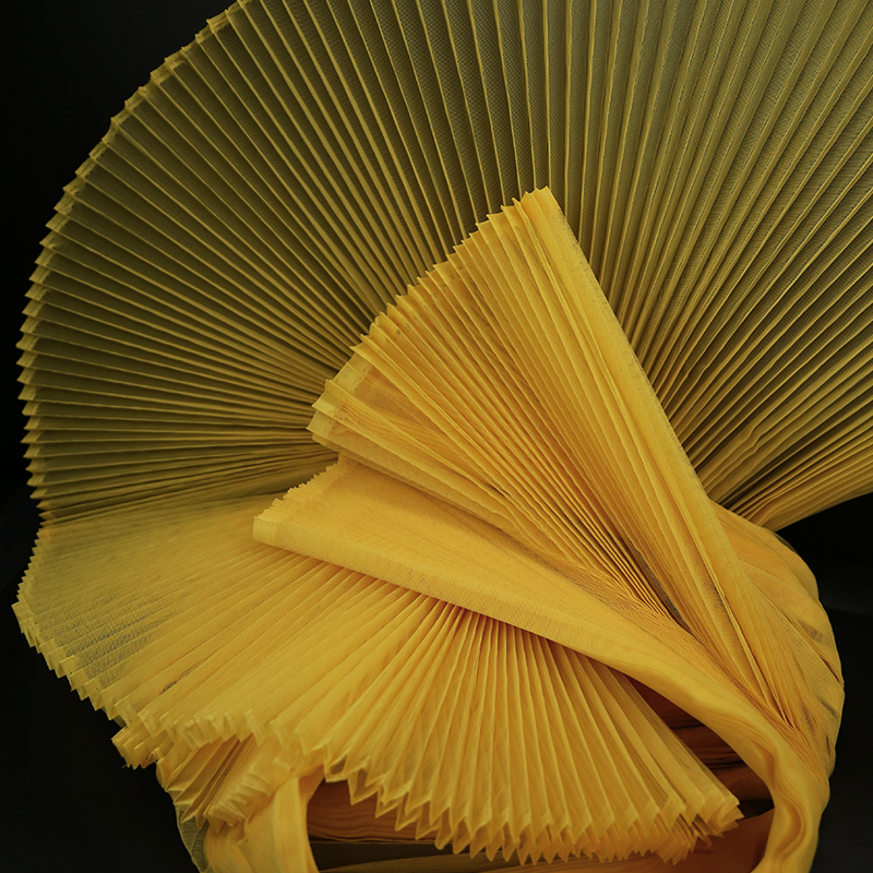 Tissu froissé en organza plissé jaune abricot 6324