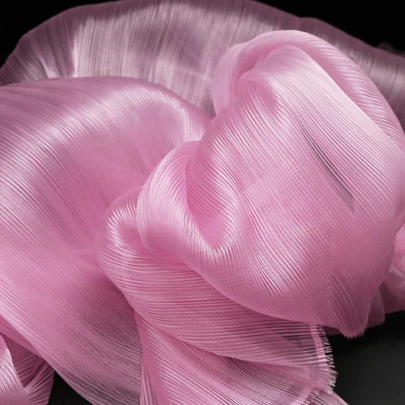 Tissu de style de robe de mariée à texture plissée brillante rose pêche