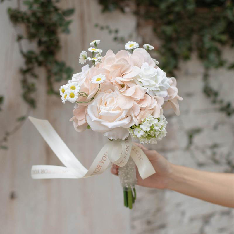 Flowerva Le bouquet de mariée Fleurs d'amour