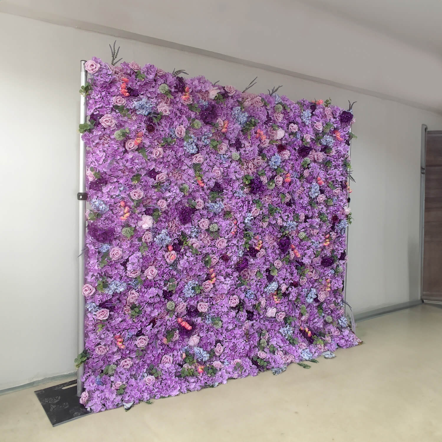 Flowerva Regal Purple Décoration murale florale élégante