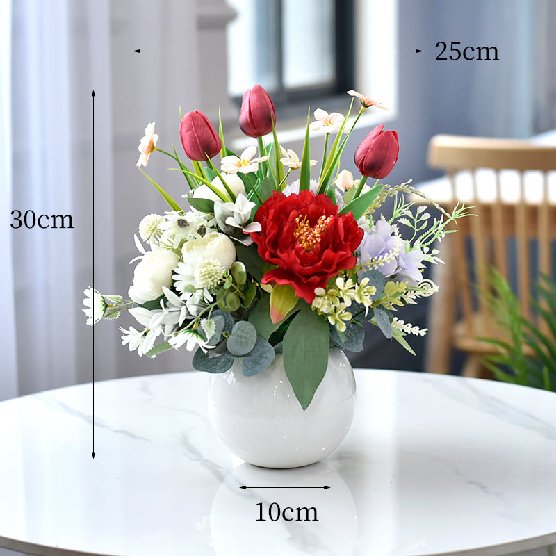Flowerva Delicate and Petite Handheld Bouquet