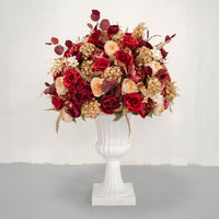 Vignettes florales enchanteresses : l'extravagance de mariage de la série rose de Flowerva